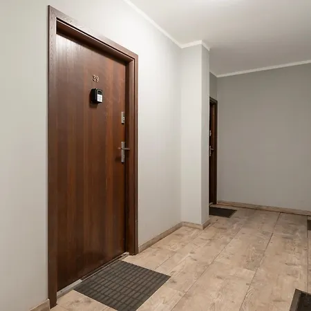 Mielczarskiego Studio With Mezzanine Lodz